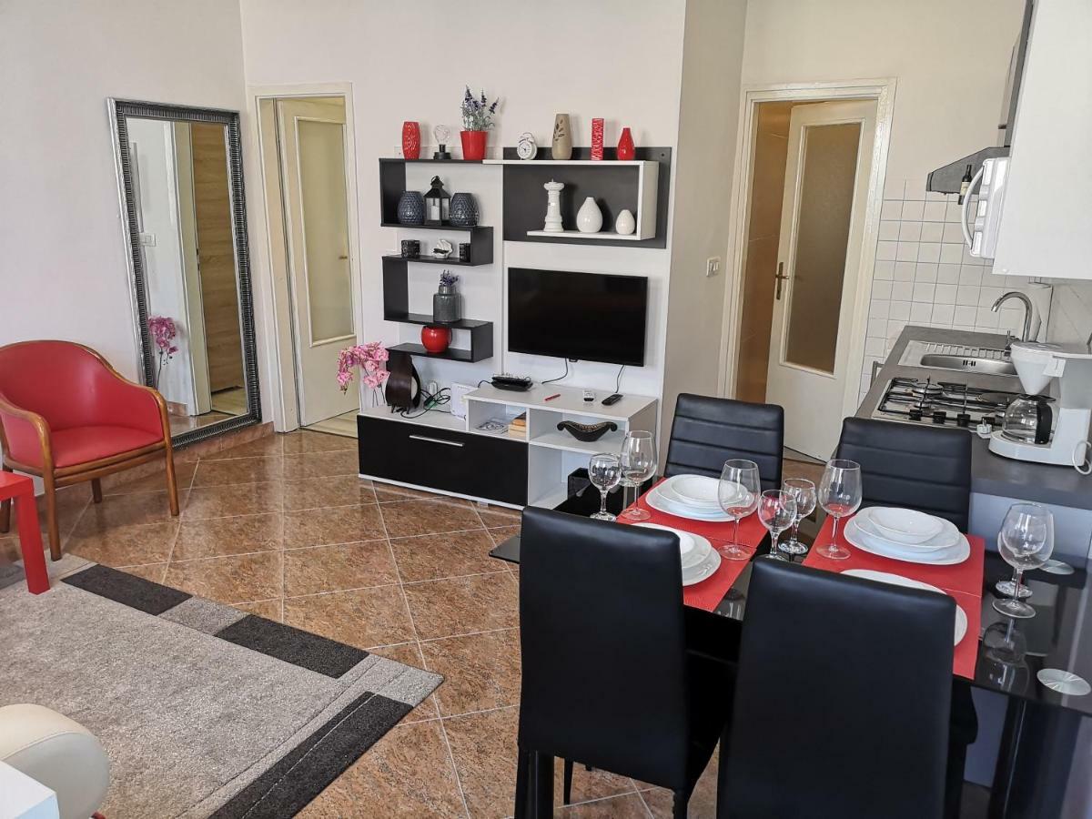Studio Bi Apartment Umag Exterior photo